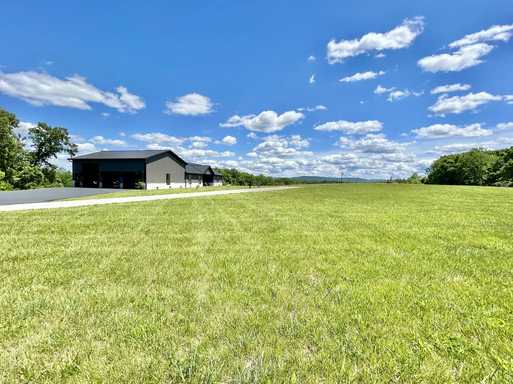 21 Hobart Lane Nancy KY 42544