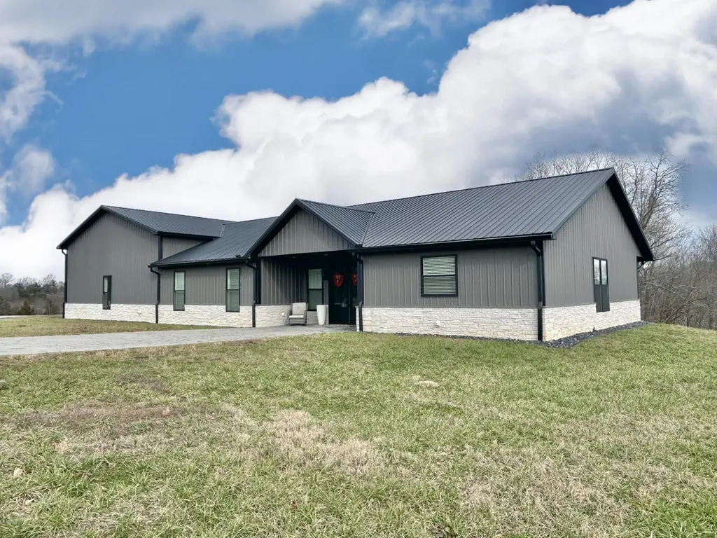 21 Hobart Lane Nancy KY 42544