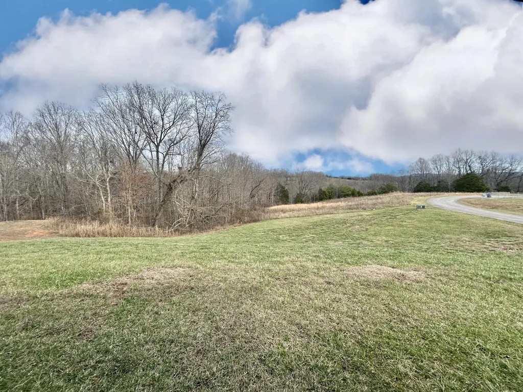 21 Hobart Lane Nancy KY 42544