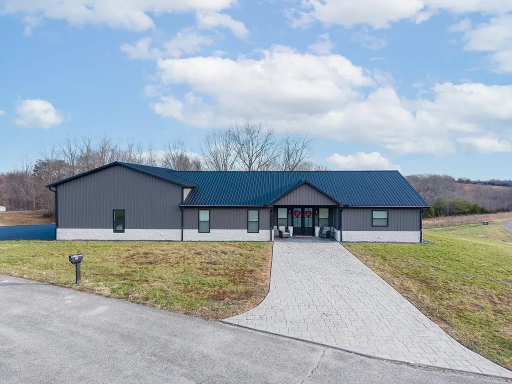 21 Hobart Lane Nancy KY 42544