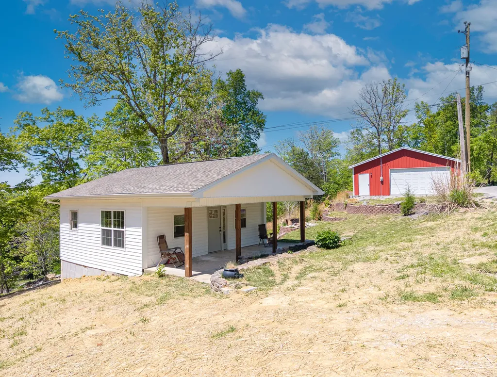 25 Hawk Drive Burnside KY 42519