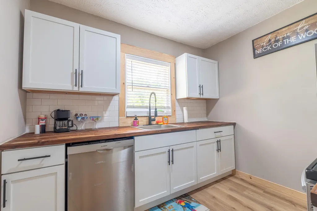 25 Hawk Drive Burnside KY 42519