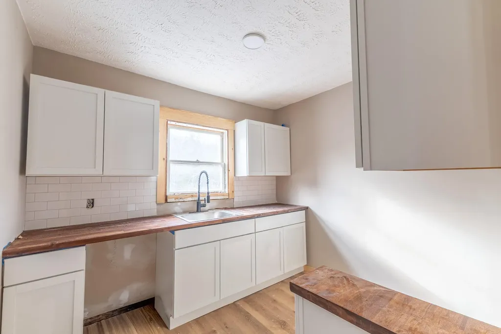 25 Hawk Drive Burnside KY 42519