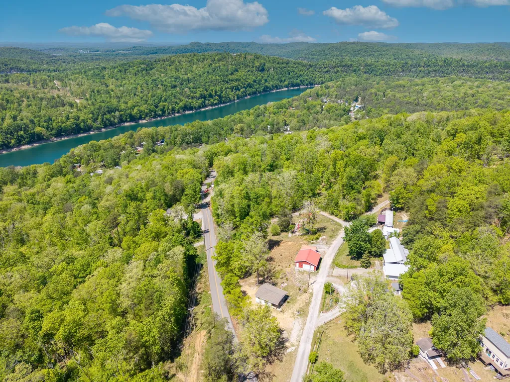 25 Hawk Drive Burnside KY 42519