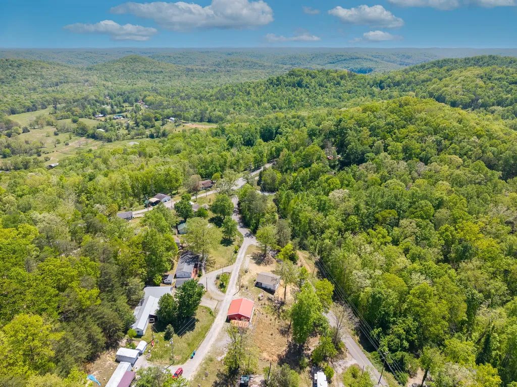 25 Hawk Drive Burnside KY 42519