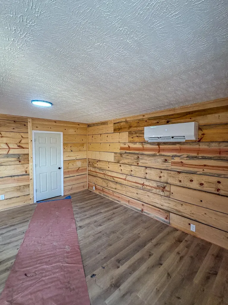 25 Hawk Drive Burnside KY 42519