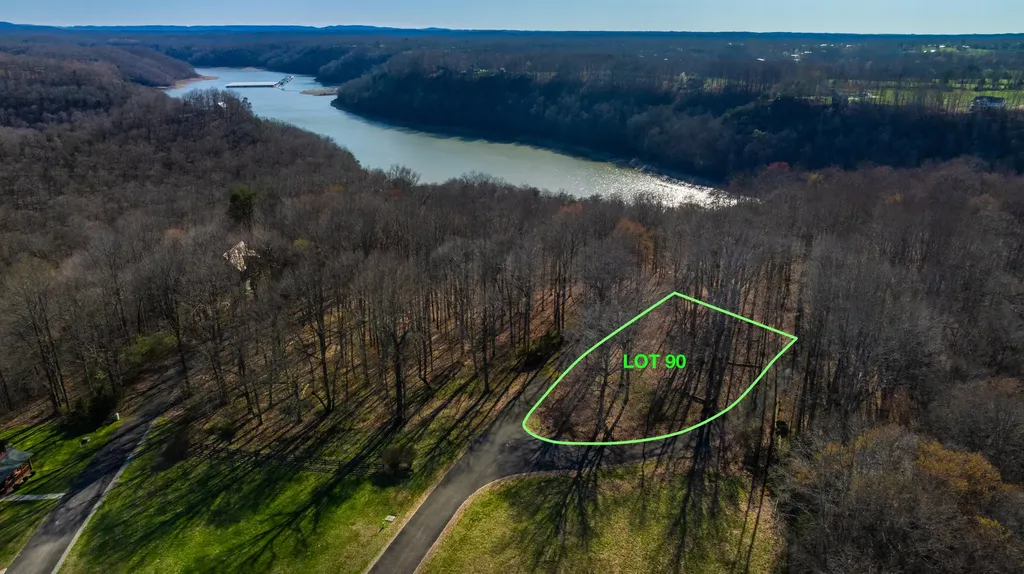 90 Paradise Alley Russell Springs KY 42642