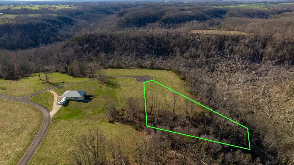 162 Douglas Road Russell Springs KY 42642