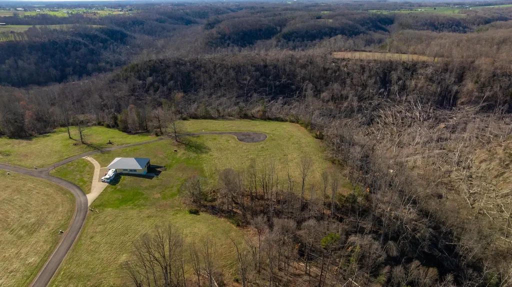 162 Douglas Road Russell Springs KY 42642