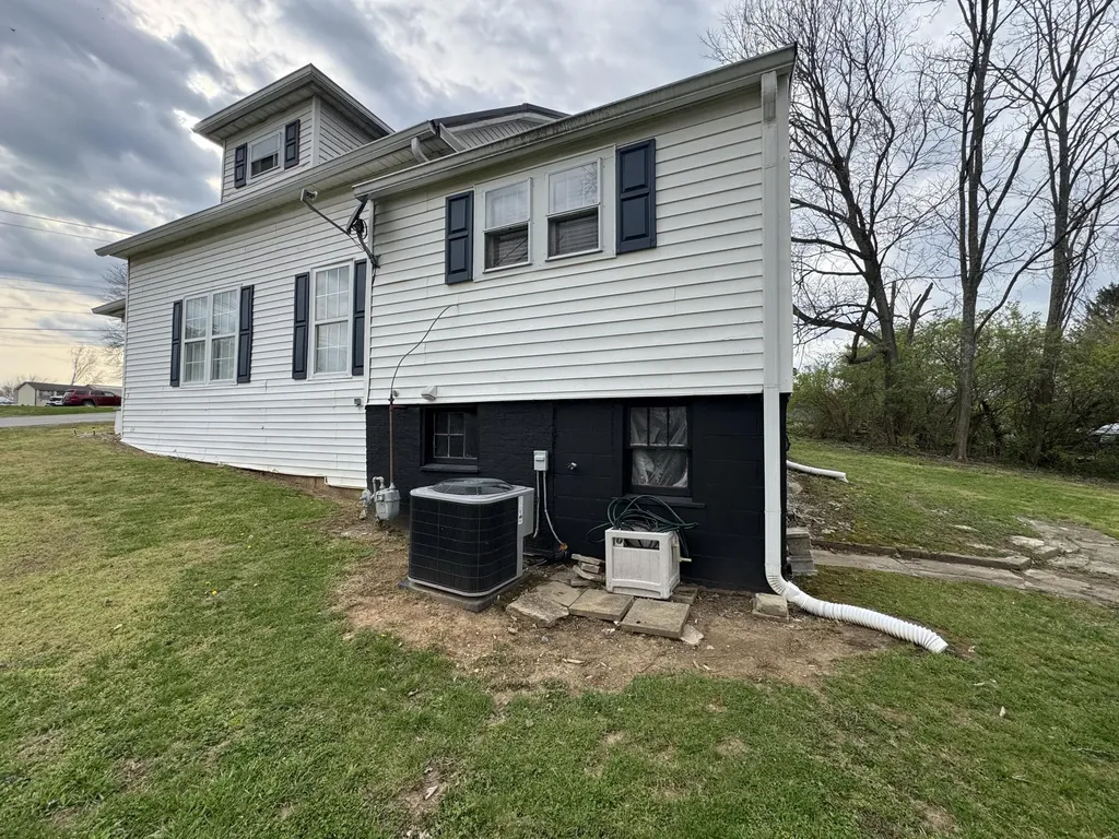 265 Ingram Avenue Flemingsburg KY 41041