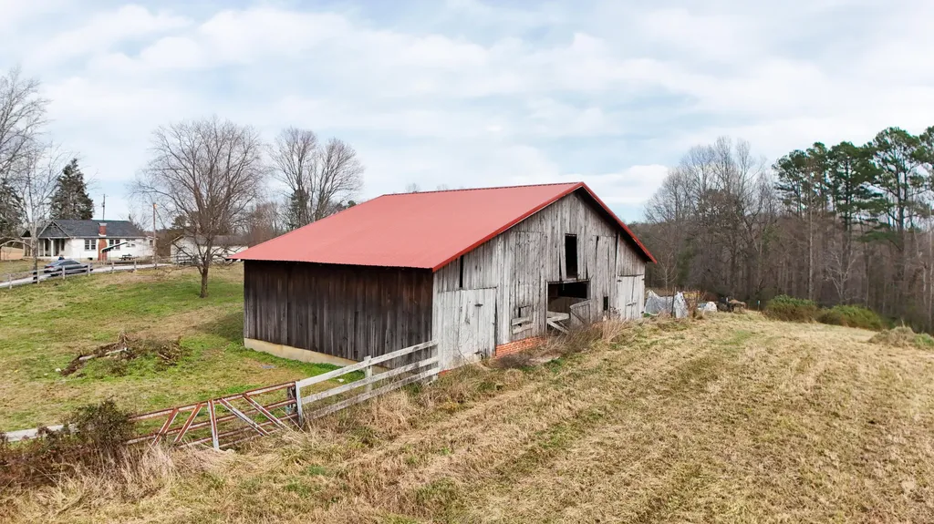 550 E 312 Corbin KY 40701