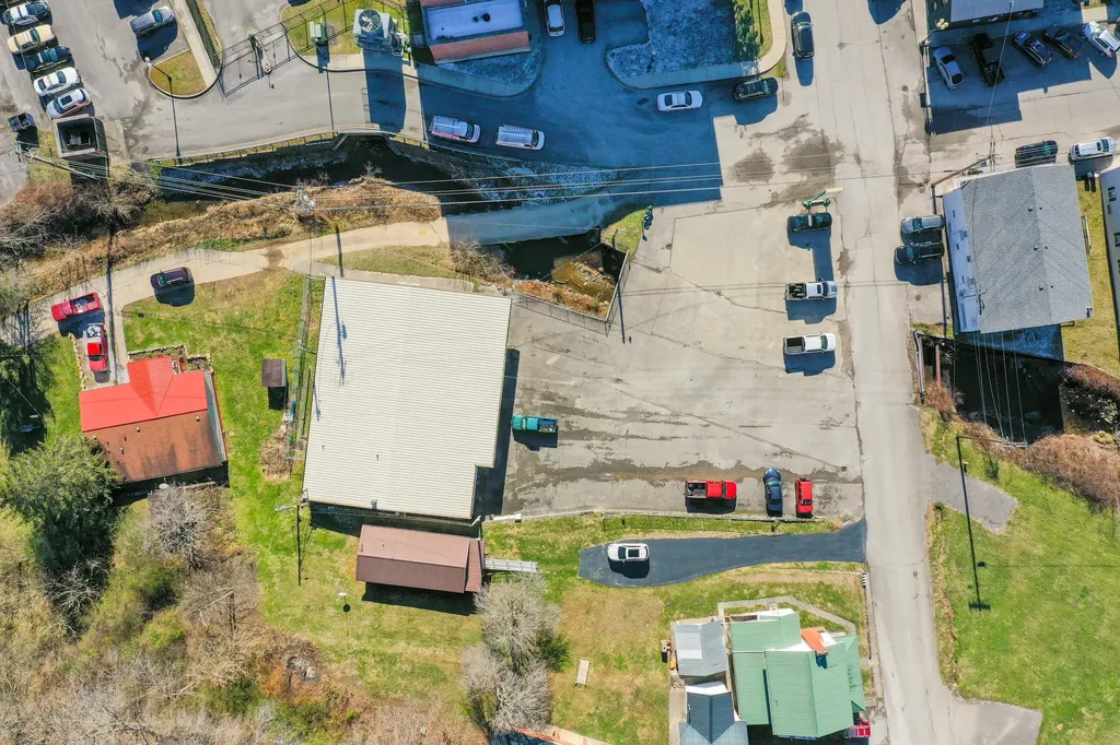 212 1st Street Mckee KY 40447