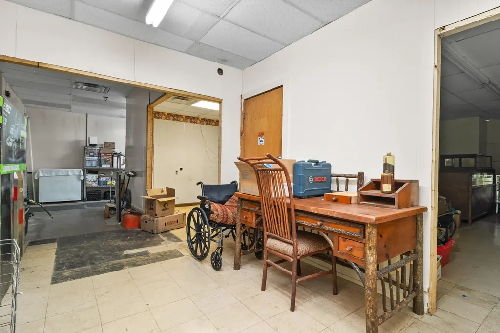 212 1st Street Mckee KY 40447
