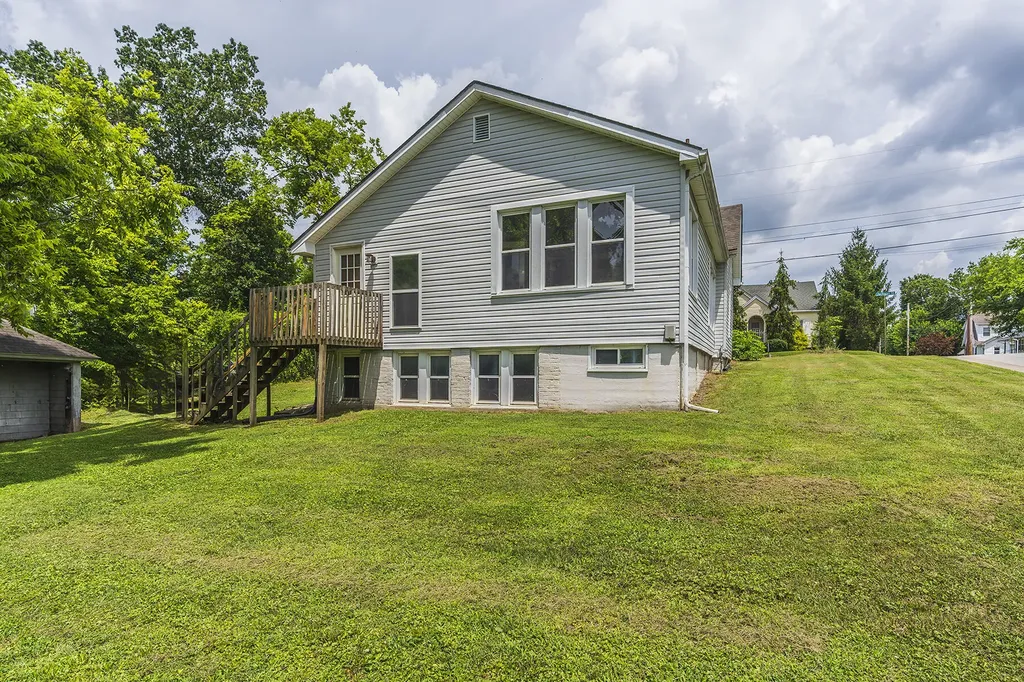 232 Jackson Street Berea KY 40403