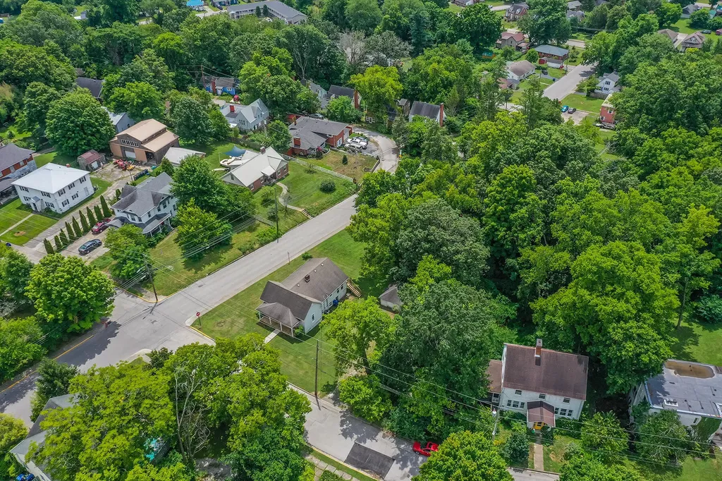 232 Jackson Street Berea KY 40403