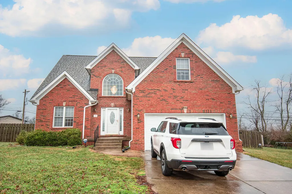 144 Florence Court Nicholasville KY 40356