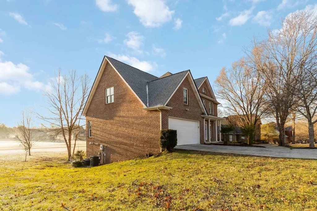 139 Beechwood Drive London KY 40744