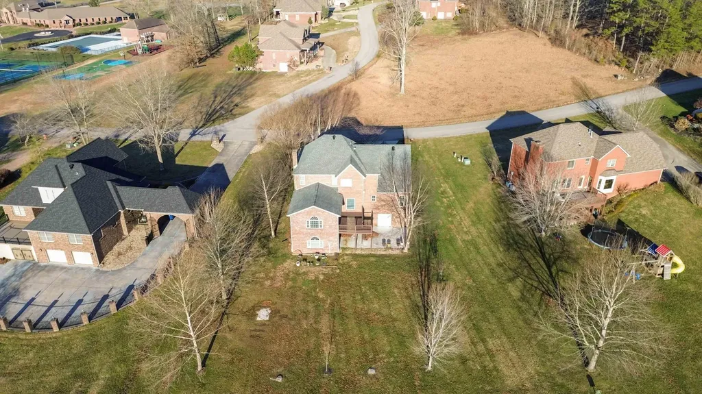 139 Beechwood Drive London KY 40744