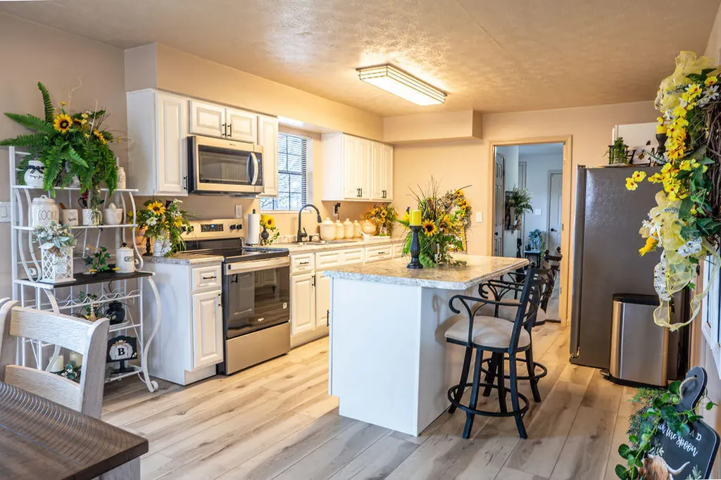 827 Dean Road Mckee KY 40447