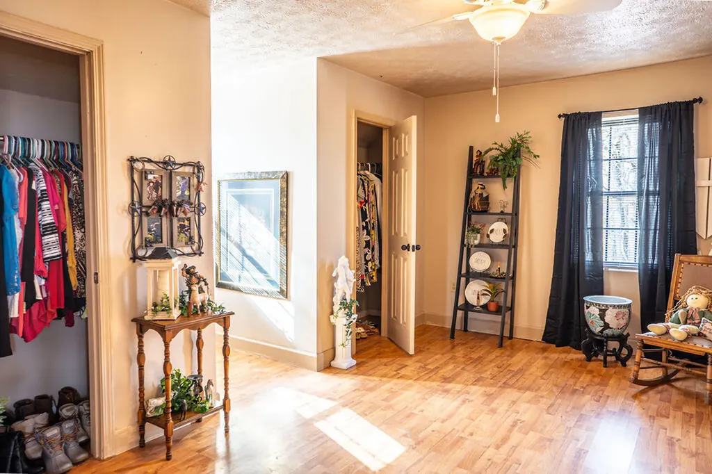 827 Dean Road Mckee KY 40447