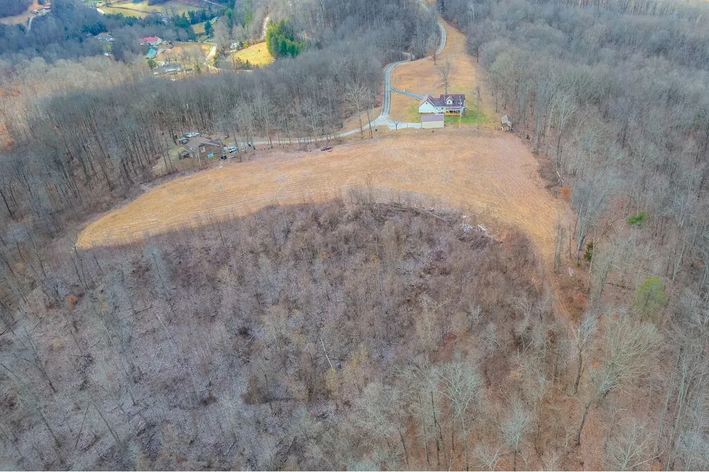 827 Dean Road Mckee KY 40447