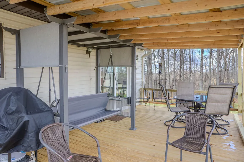 827 Dean Road Mckee KY 40447