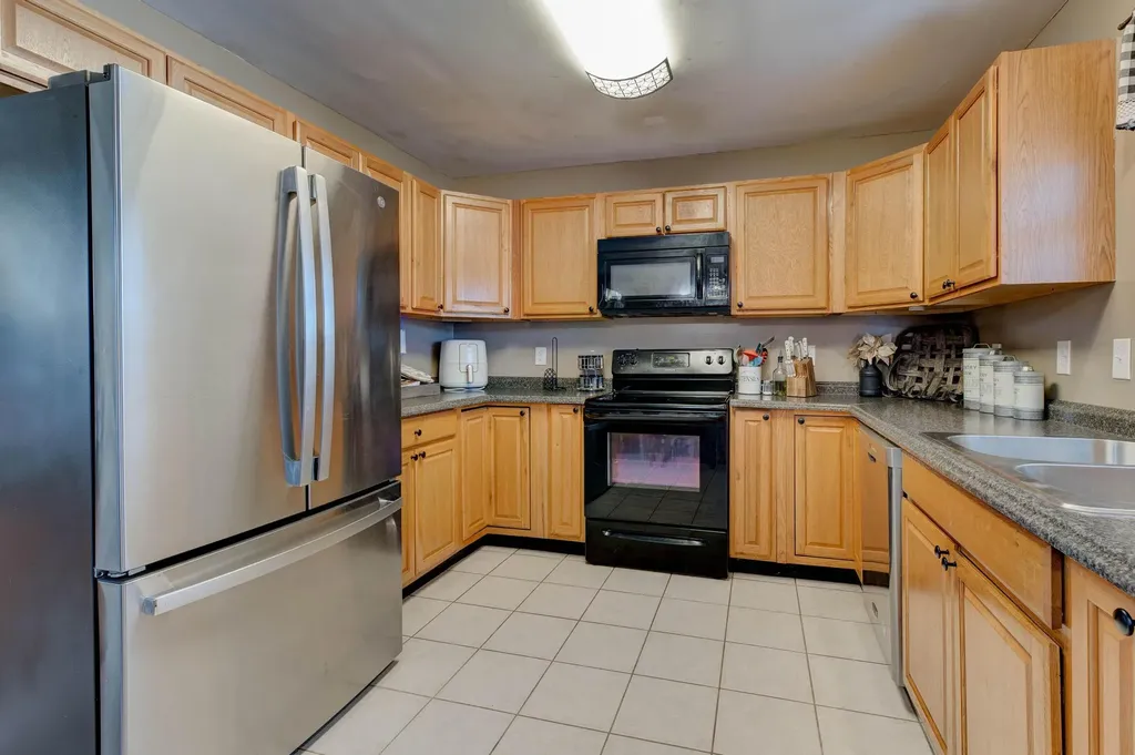 109 Parish Road Jeffersonville KY 40337