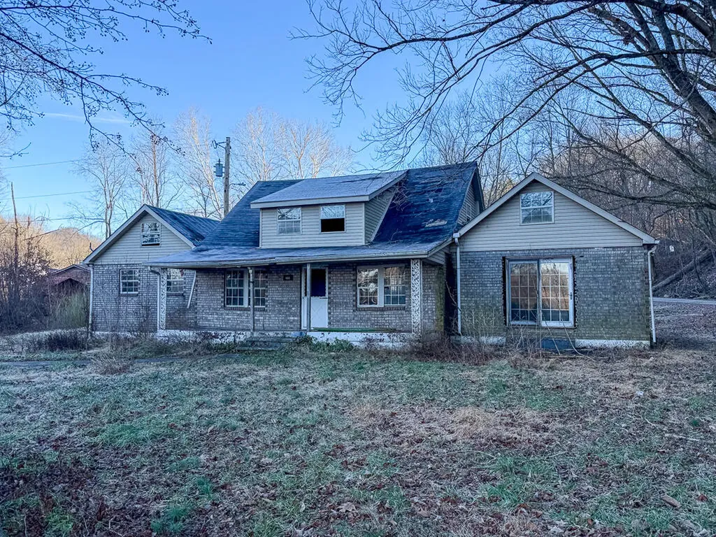 460 Fife Lick Road Clay City KY 40312