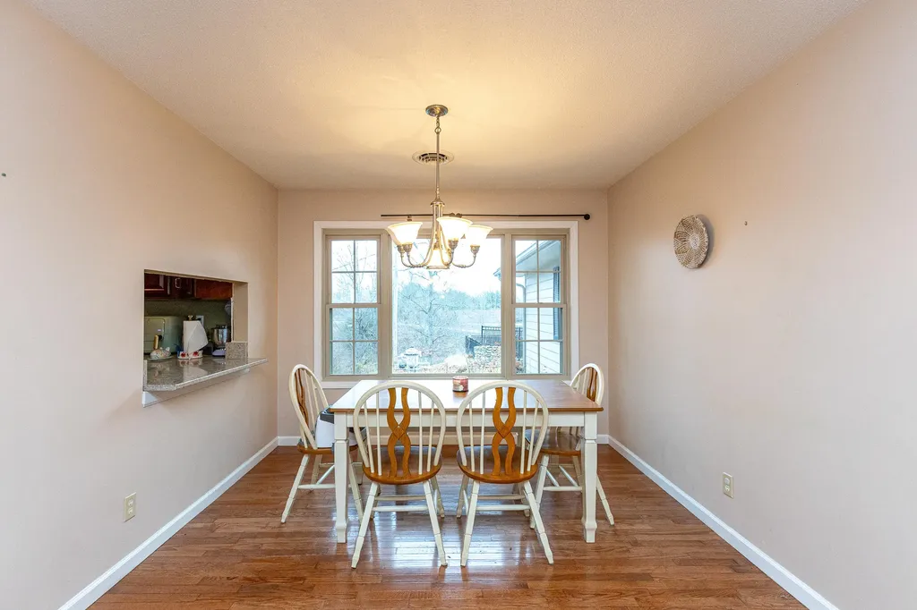 463 Hutchinson Road West Liberty KY 41472