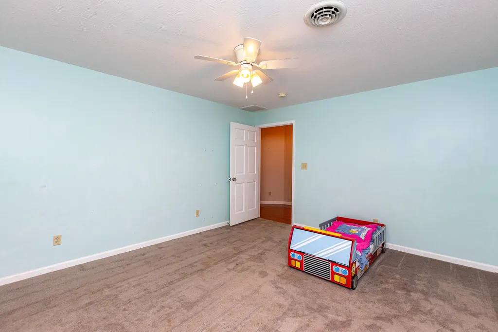 463 Hutchinson Road West Liberty KY 41472