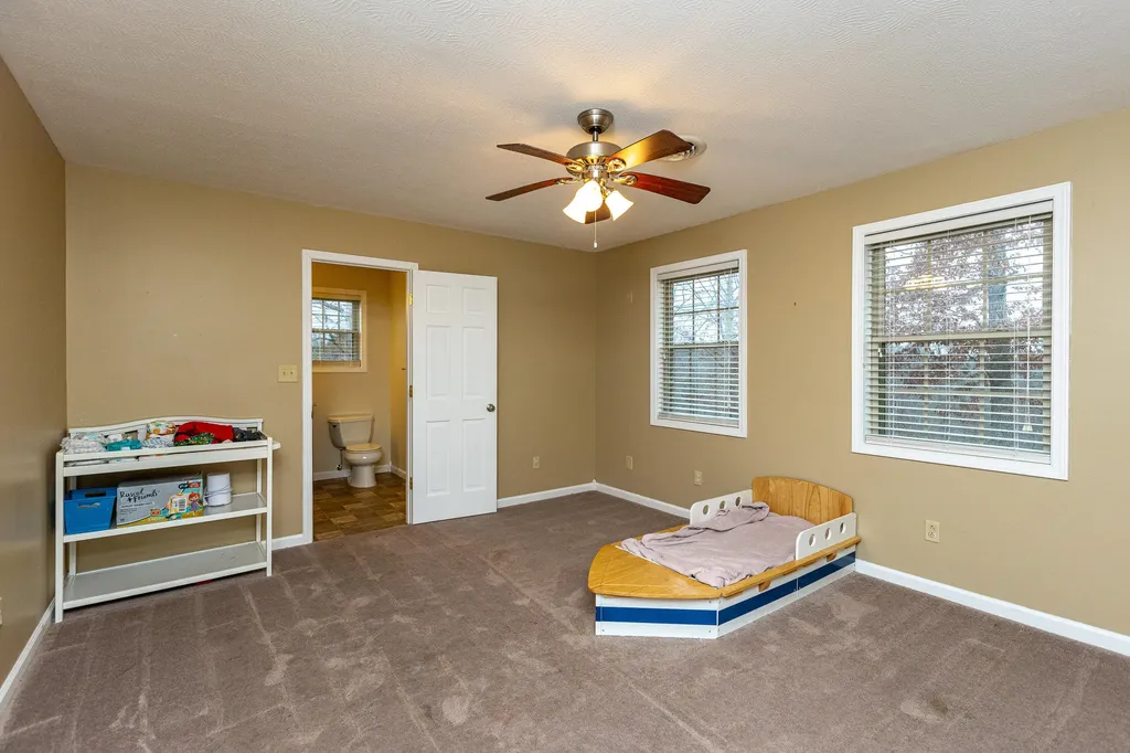 463 Hutchinson Road West Liberty KY 41472