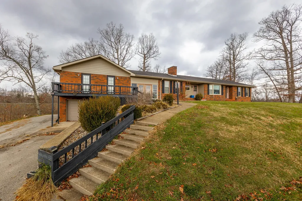 463 Hutchinson Road West Liberty KY 41472
