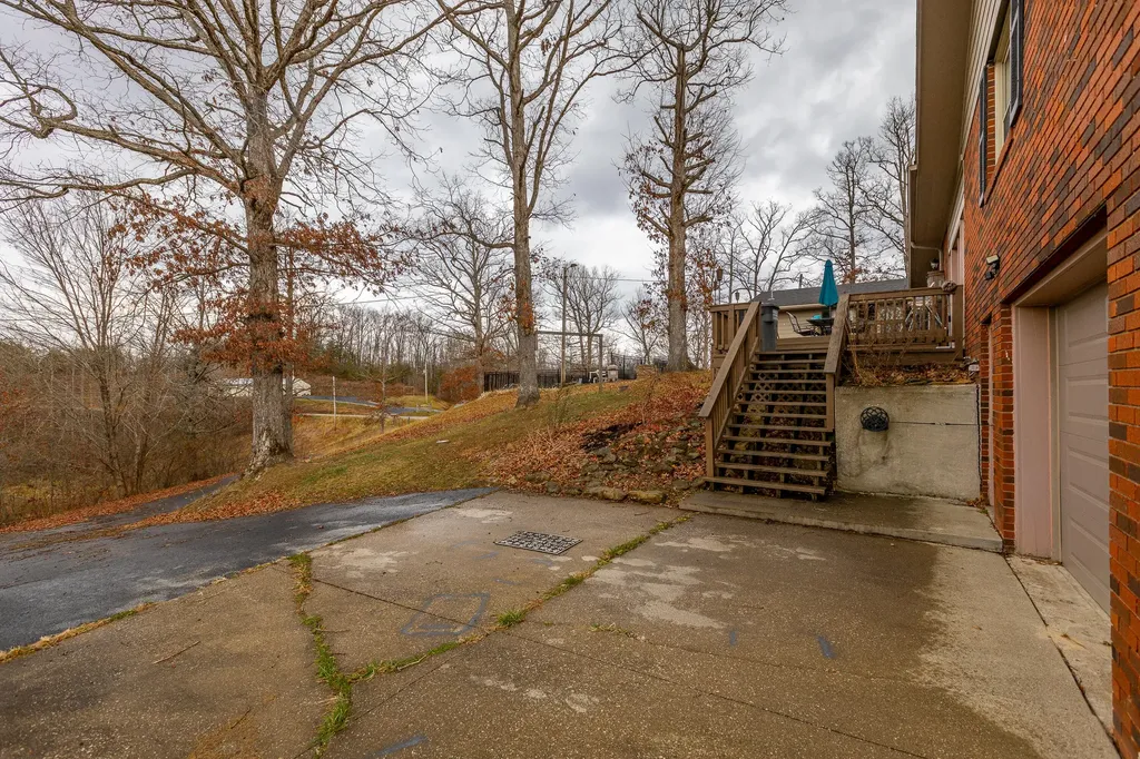 463 Hutchinson Road West Liberty KY 41472