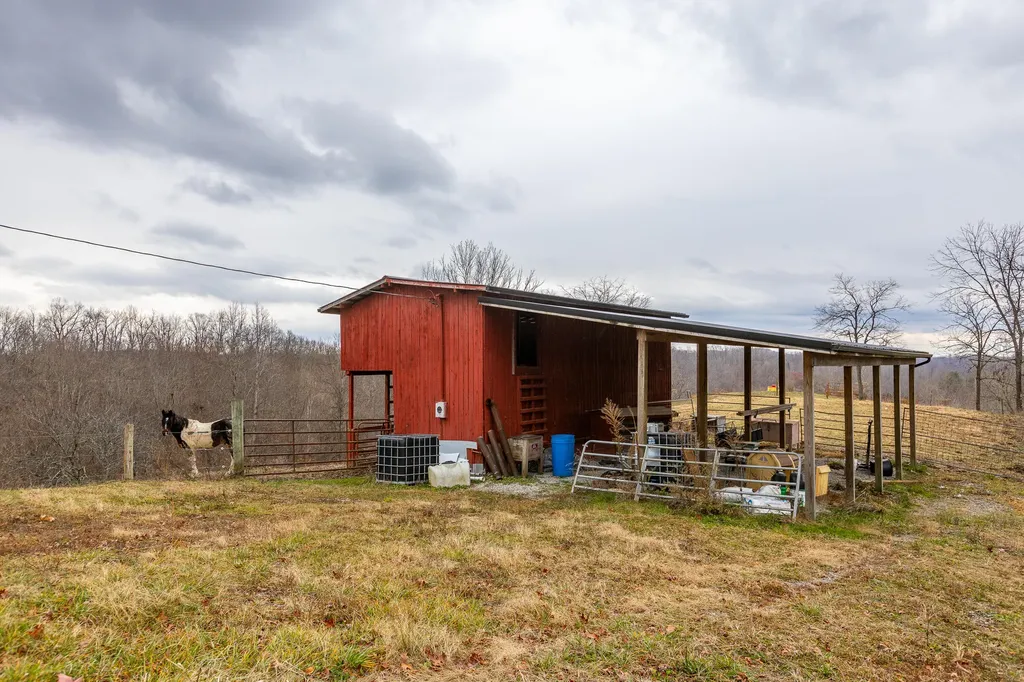 463 Hutchinson Road West Liberty KY 41472