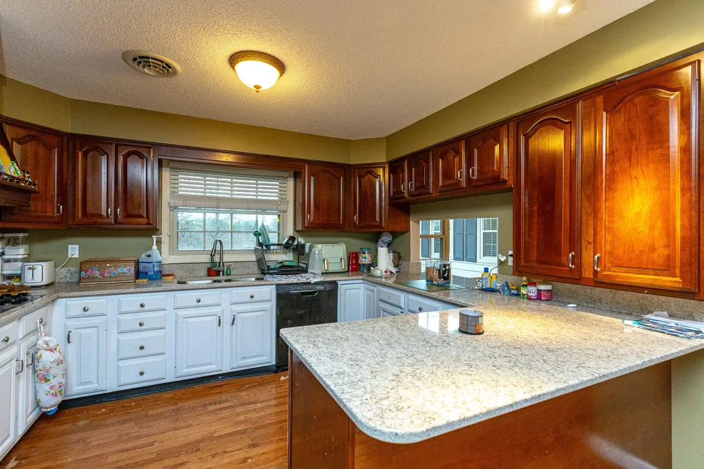 463 Hutchinson Road West Liberty KY 41472