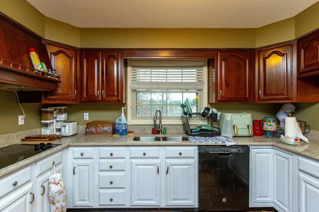 463 Hutchinson Road West Liberty KY 41472