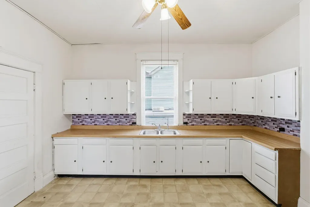 242 Wilson Avenue Cynthiana KY 41031