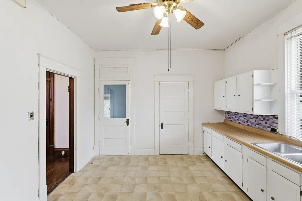 242 Wilson Avenue Cynthiana KY 41031