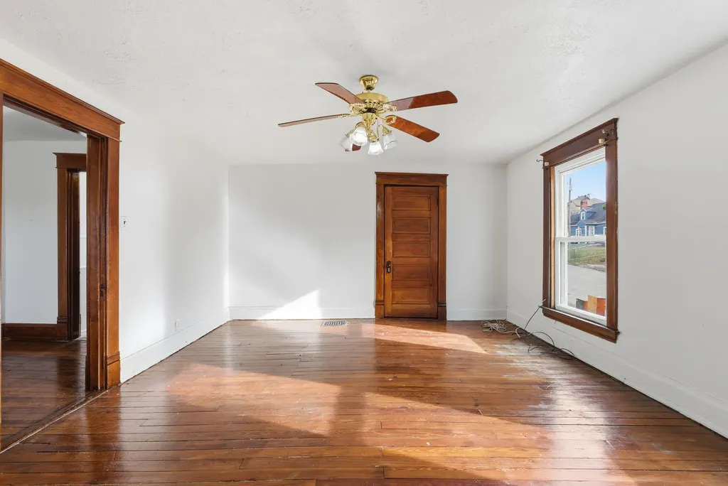 242 Wilson Avenue Cynthiana KY 41031