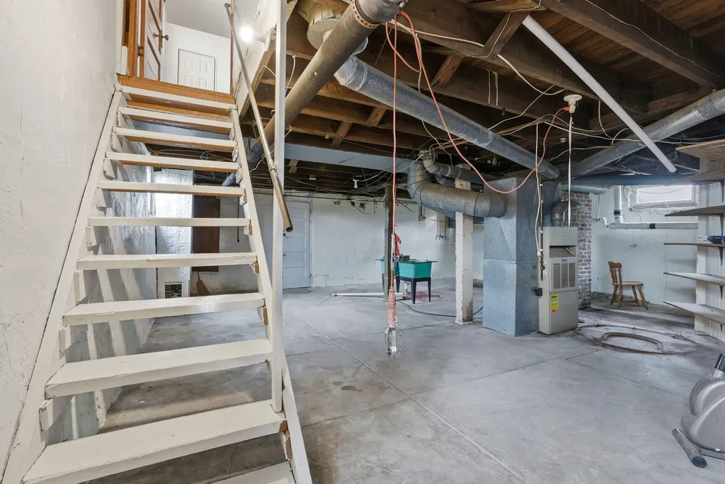 242 Wilson Avenue Cynthiana KY 41031