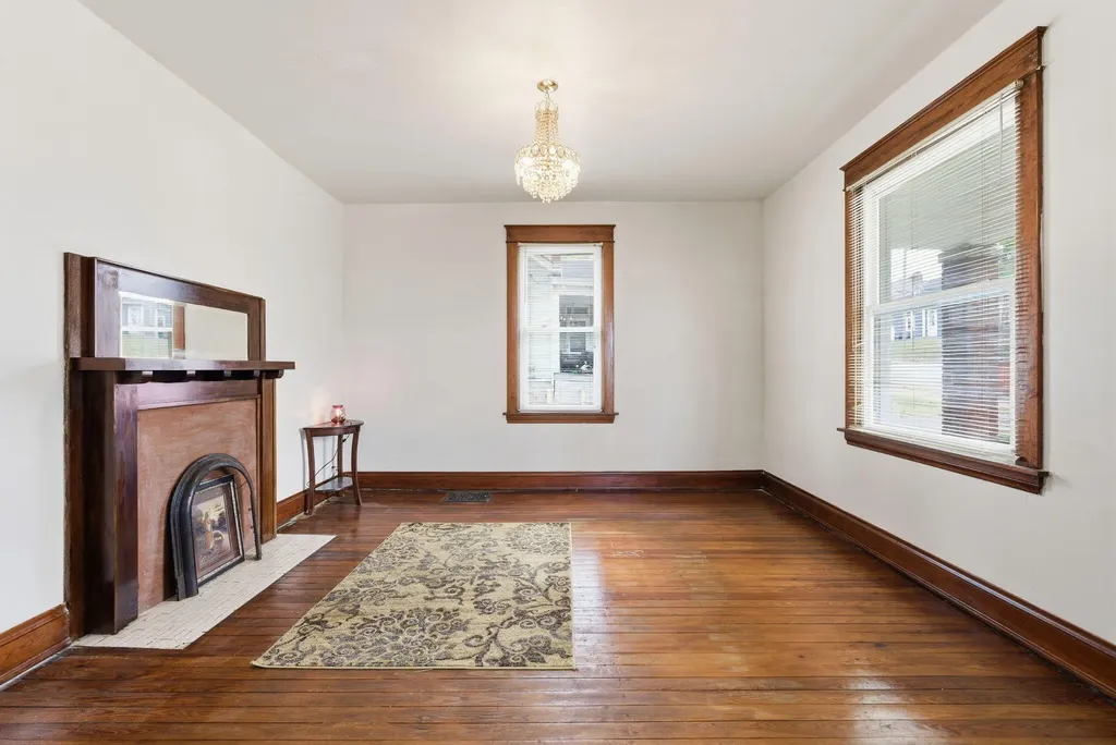 242 Wilson Avenue Cynthiana KY 41031