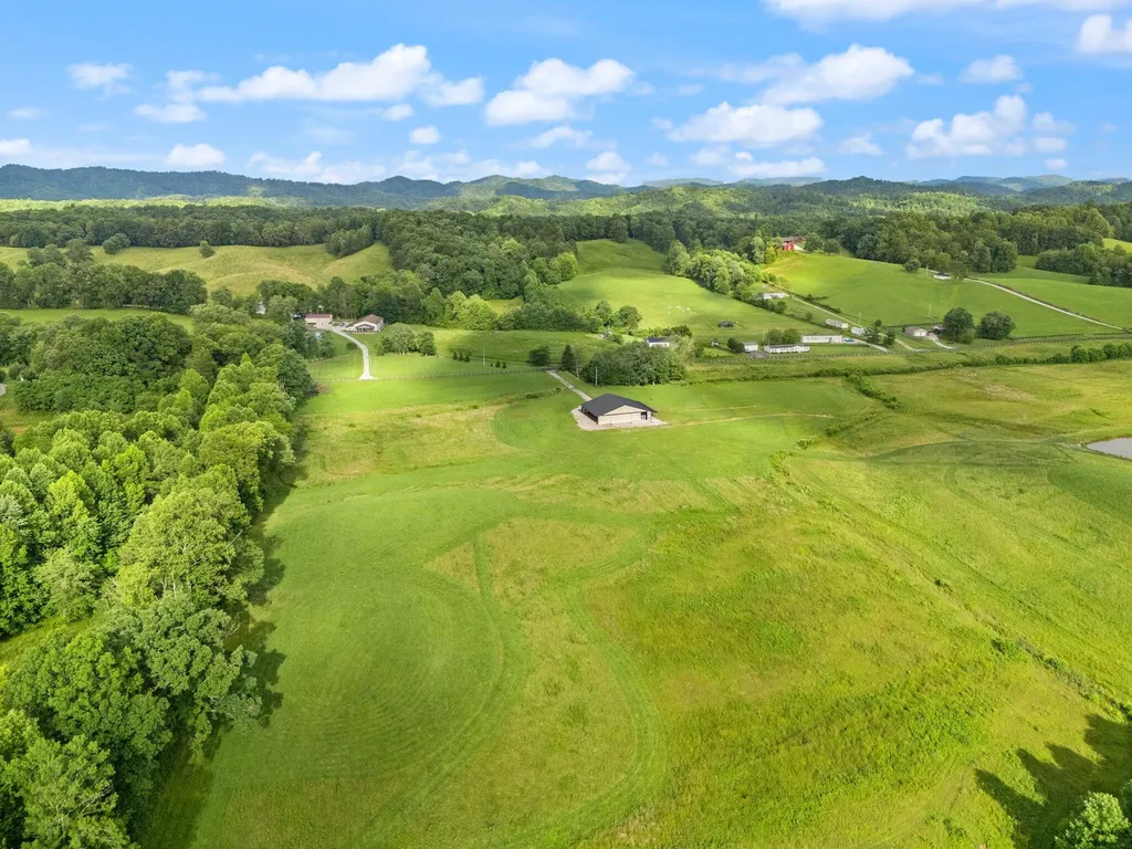 1114 Matt Baker Road London KY 40744