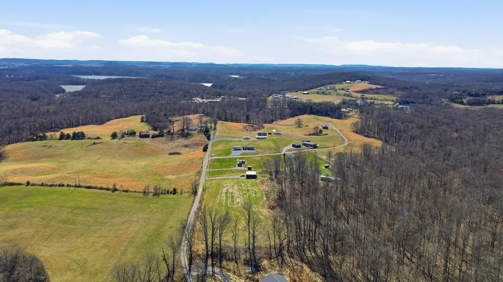 283 Mcclendon Road Nancy KY 42544