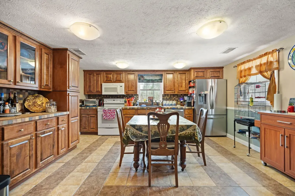 111 Natures Way Monticello KY 42633