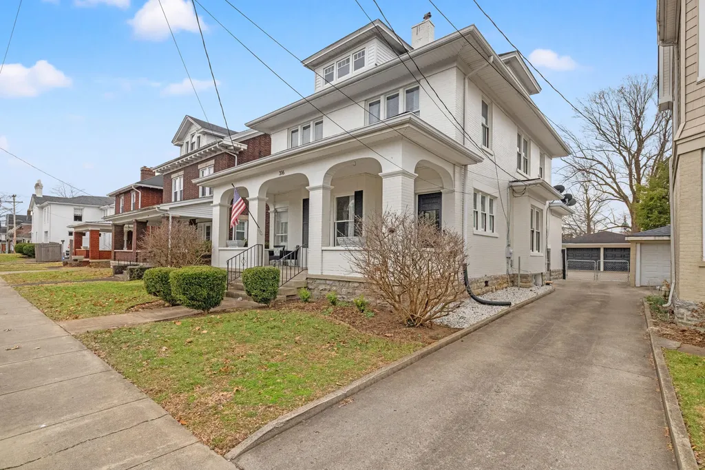 316 W Lexington Avenue Danville KY 40422