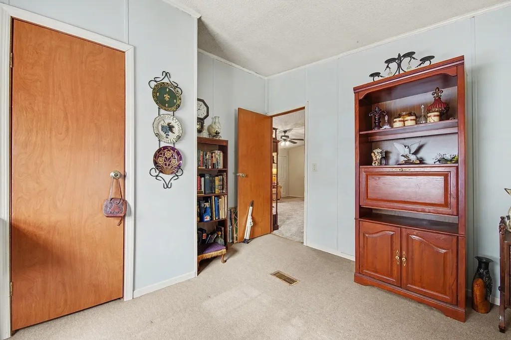 134 Walter Lane Waco KY 40385