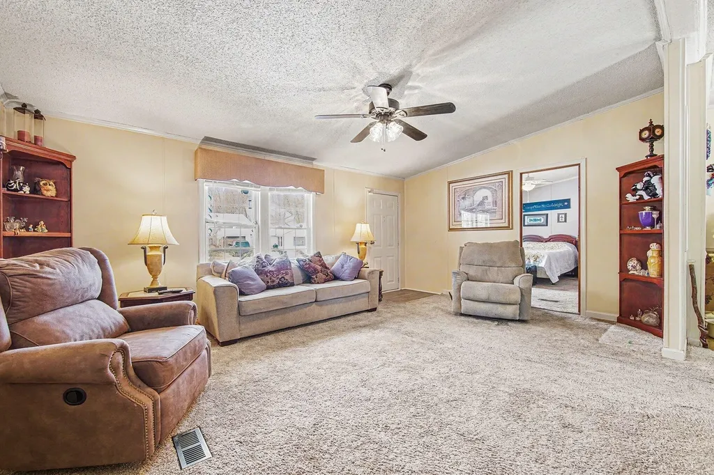 134 Walter Lane Waco KY 40385
