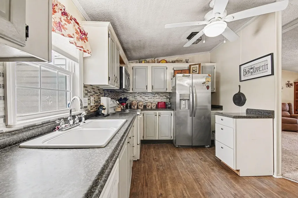 134 Walter Lane Waco KY 40385