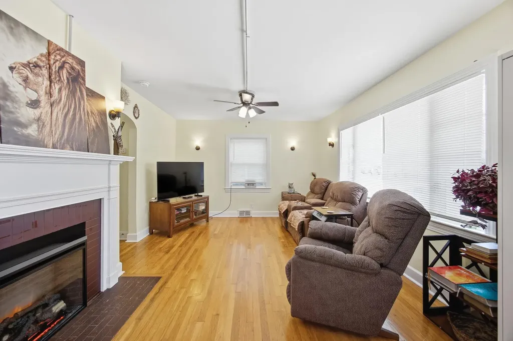 861 Georgetown Street Lexington KY 40508