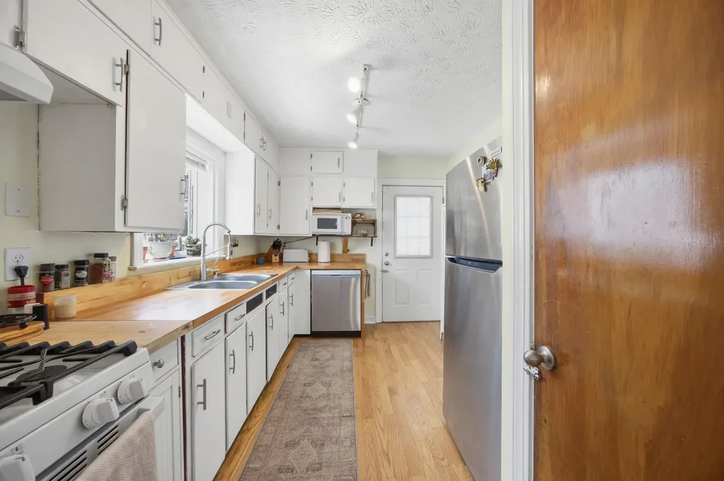 861 Georgetown Street Lexington KY 40508